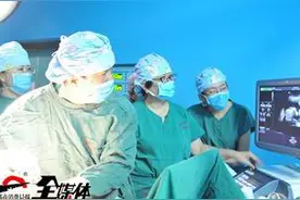 女子怀双胞胎其中一个畸形儿 医院“神奇手术”帮她减去一个图片