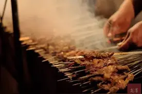 说到烤肉，西安北郊这几个能抬头看见月亮的摊子最拿得出手！图片