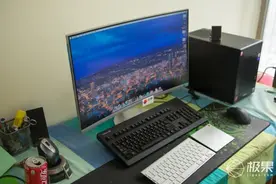用了三星这款最弯的显示器，基本可以告别电影院了图片