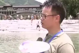 浙江杭州：乡干部受访中突遇孩子落水，直接转身跳水救人！视频封面