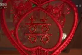 新婚前夜，哥们为准新郎办单身汉派对，新娘不反对但也不放心视频封面
