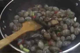 夏日烧烤必备香辣花甲，只需简单几步，赶快学起来！