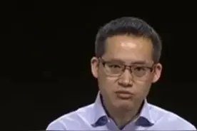 花呗如何实现？阿里巴巴集团首席技术官张建锋这样回答。@抖音小助手视频封面