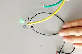 不用电笔万用表，隔着绝缘层就可以检测哪里断路，区分火线零线