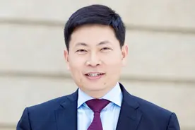 华为余承东称未来的发展为了质量可以不计成本，降低利润，感人！视频封面