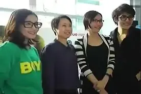 Mike现场为Aom庆生送惊喜，麦还敢嘲笑老婆，胆子大了哦视频封面
