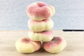 长的像柿饼的桃子，大名叫“平谷蟠桃”你吃过吗？视频封面