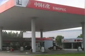 加油站要“卖油送车”了？新《汽车销售管理办法》实施后，跨界卖车频现但货源难题待破图片