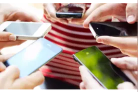 手机发热掉电快怎么办？5个方法判断耗电原因，谨防夏天手机变成“暖手宝”图片