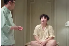 出身刑警世家，中戏毕业却因为形象差没戏拍，依靠“大保健”成著名谐星，这个暑期档红了的他终于霸屏了！图片