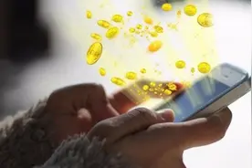 出门不用带钱了！发达城市都能无现金支付了，不过有一点问题要注意图片