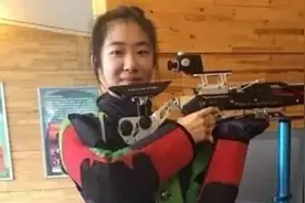 杭州姑娘一个电脑玩得好被保送清华，一个枪打得准考进清华！图片