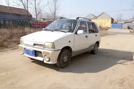 老车也是一种情怀，它只是一辆1999年的江北奥拓！图片