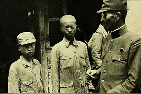 你能想象，这两个被日军俘虏的国军少年兵的命运？图片