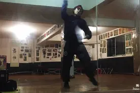 真帅气！小伙子在舞蹈室大跳权志龙《我的天》视频封面
