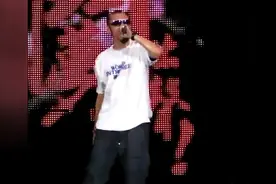 中国有嘻哈MC Hotdog《嗨嗨人生》超燃现场版，Rap帅到爆！