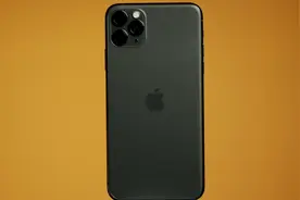 iPhone 11系列 2位摄影师 24 小时拍摄体验视频封面