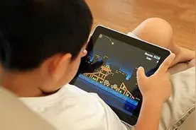 幼童为玩手游偷3000元买4部iPhone 律师：家长可退货图片