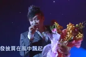 越南当红歌星光荣翻唱蔡枫华经典粤语金曲《倩影》，真是太好听了，分享给有缘人！视频封面