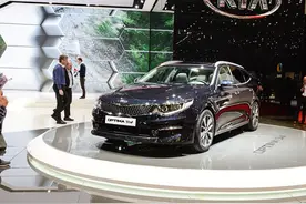 后备箱最大容积1600L 起亚K5旅行版首发图片