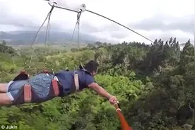 菲律宾丛林飞跃 感受刺激享受自然图片