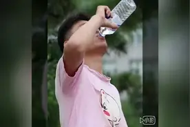 你拿出那么些钱来炫耀吗，恶心