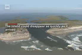 奇！美国北卡外滩海中冒出1.6公里长神秘小岛(图)图片