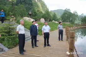 国家林业局调研组调研宕昌县生态护林员工作图片