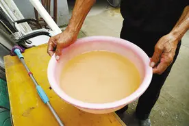 市民询问：自来水为啥发黄？多系管道老化图片