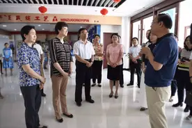 全国妇联副主席邓丽一行在东胜调研妇联改革工作图片