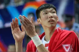 接班姚明加入火箭 NBA唯一中国球员周琦能搭借光“宝莲灯”组合吗？图片
