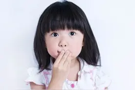 孩子为什么不肯说话，关注儿童选择性缄默症图片
