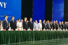 国际友城青少年足球邀请赛眉山开幕图片