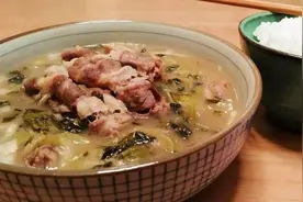 自己腌酸菜，酸菜炒肥牛图片