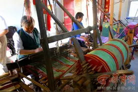蒲城织女重拾土织布技艺 这种手工老技艺你见过吗？图片