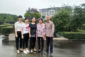 女儿你在哪儿 老两口盼寻回失散38年的女儿图片
