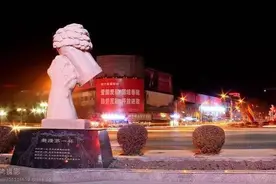 喝“大乌苏”的正确姿势是这样，别再搞错啦……图片