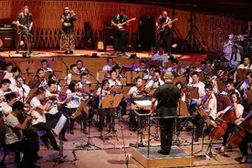 夏季音乐节丨这一回，谭盾和杭盖玩起了“交响摇滚”图片