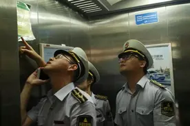 电梯求救电话还管用吗？上海抽查发现最长20分钟无人应答图片