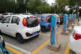 宁夏首批新能源共享汽车投入运营图片