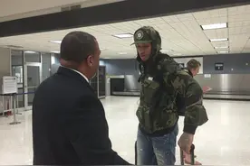 比斯利：13岁就认识哈登霍华德图片