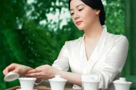 被开水烫伤如何紧急处理？图片