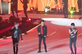 SMTOWN世界巡演，EXO《Drop That》钟大《Years》视频封面