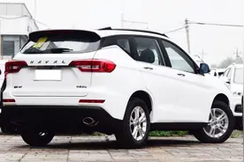 哈弗全新M6来袭，比大哥H6更帅气，卖的却更便宜，这是要怼自家兄弟吗？视频封面