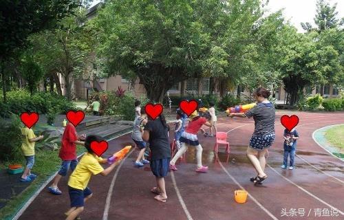 嘴唇内侧有小红点图片