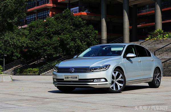 迈腾1.4t油耗多少钱一公里,大众新迈腾上市,19万就能买,1.