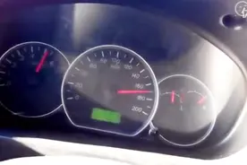 五菱宏光极速测试，这车买得值，5万车能开到170km/h