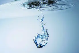 热到绝望！还有8个体表降温点，清水冲洗就凉快！