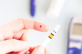 吃完饭后2小时血糖值多少才算正常？视频封面