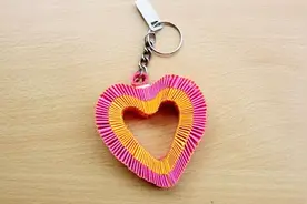 用纸条diy一个心形钥匙扣！可爱！